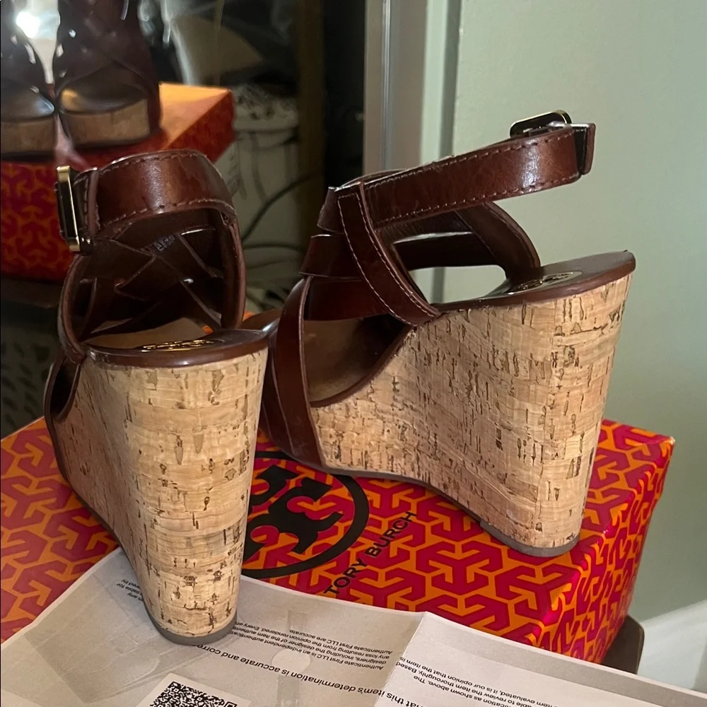 🛑 1 hour sale. Tory Burch, size 8, Sienna Chocolate Brown Cork Wedges, EUC - Picture 10 of 14